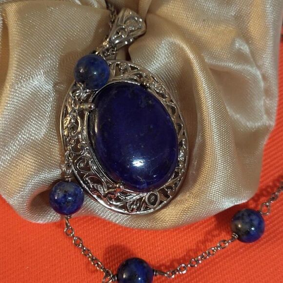 Karis, New, Stamped, Blue Lapis Lazuli Necklace, 18 Inches, Platinum Plating. - Picture 3 of 6